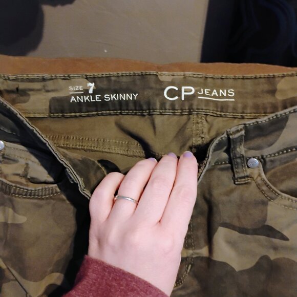 Jeans - Picture 1 of 2